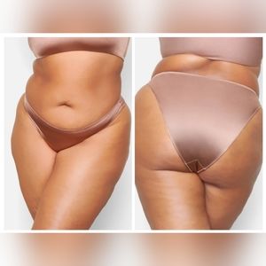 SKIMS STRETCH SATIN BIKINI/ 2X/DESERT CLAY/ NWT